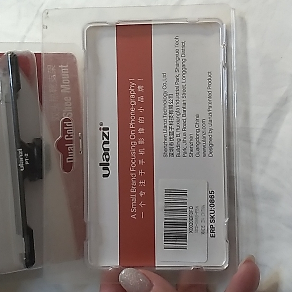 2 Dual Cold Shoe Mounts PT-2 Ulanzi in black - Picture 3 of 3